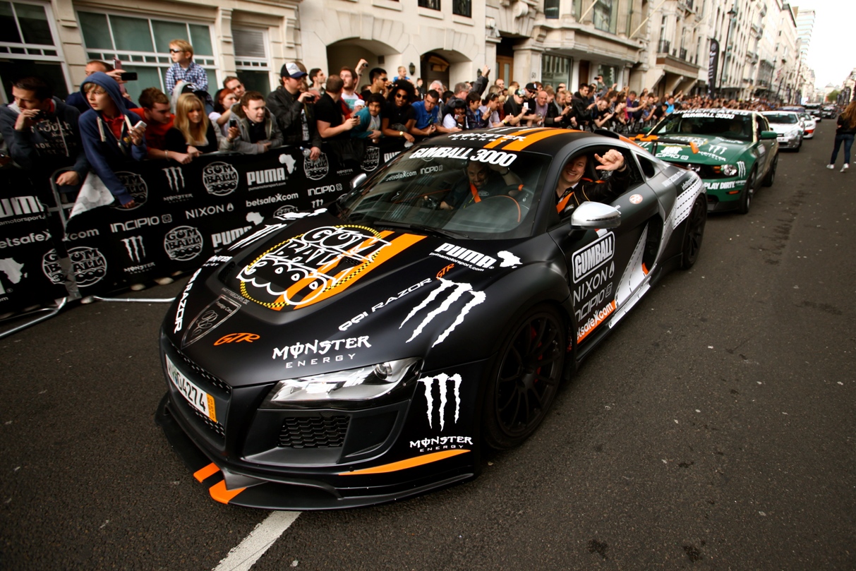 Tuned-Audi-R8-FLY.jpg