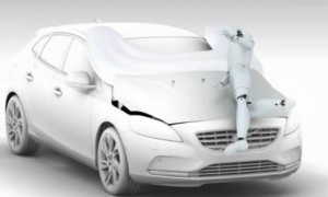Nouvel Airbag piéton Volvo