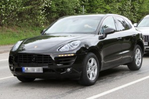 proche-macan de face Image porche macan vu de face
