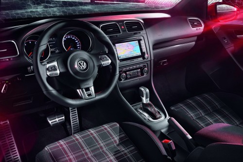 Volkswagen Golf GTI Cabriolet interieur