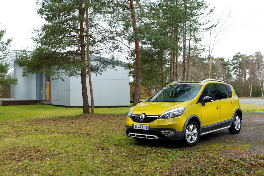 Renault Scenic XMOD jaune avant