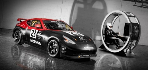 Une Nissan 350Z et le Pad de Sony qui virtualise une simulation de course : GT Academy