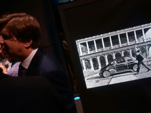 Vue de la Fiat 500 édition spéciale Ron Arad