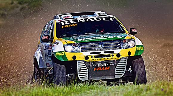 Renault Duster Dakar 2015 (1)
